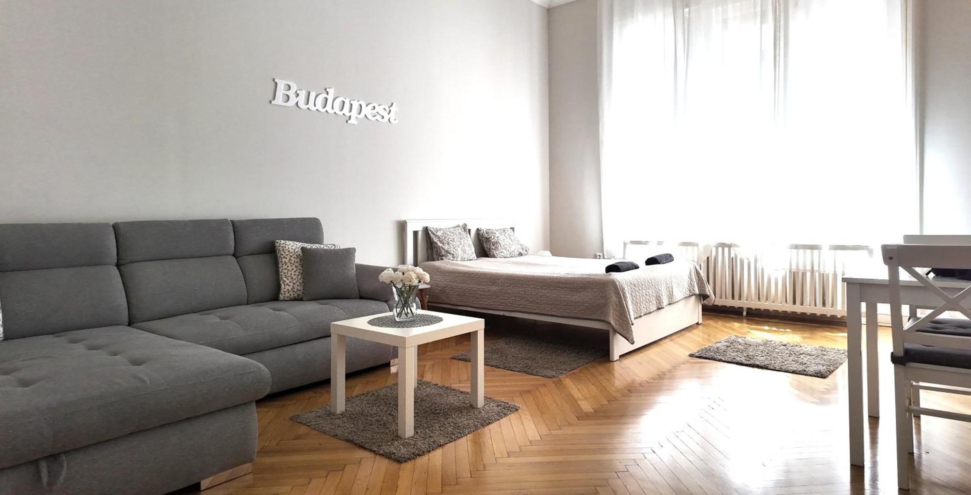 Heart Of With Ac * Budapest